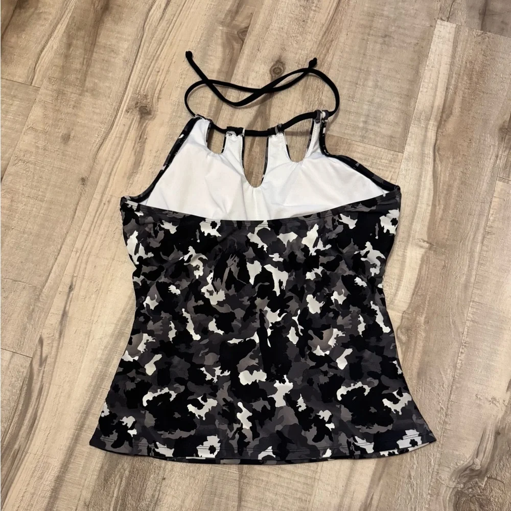 Women’s Island Waves Camouflage Tankini Top - Picture 2 of 5